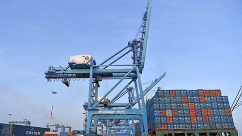 中国9月贸易顺差为5826.2亿元